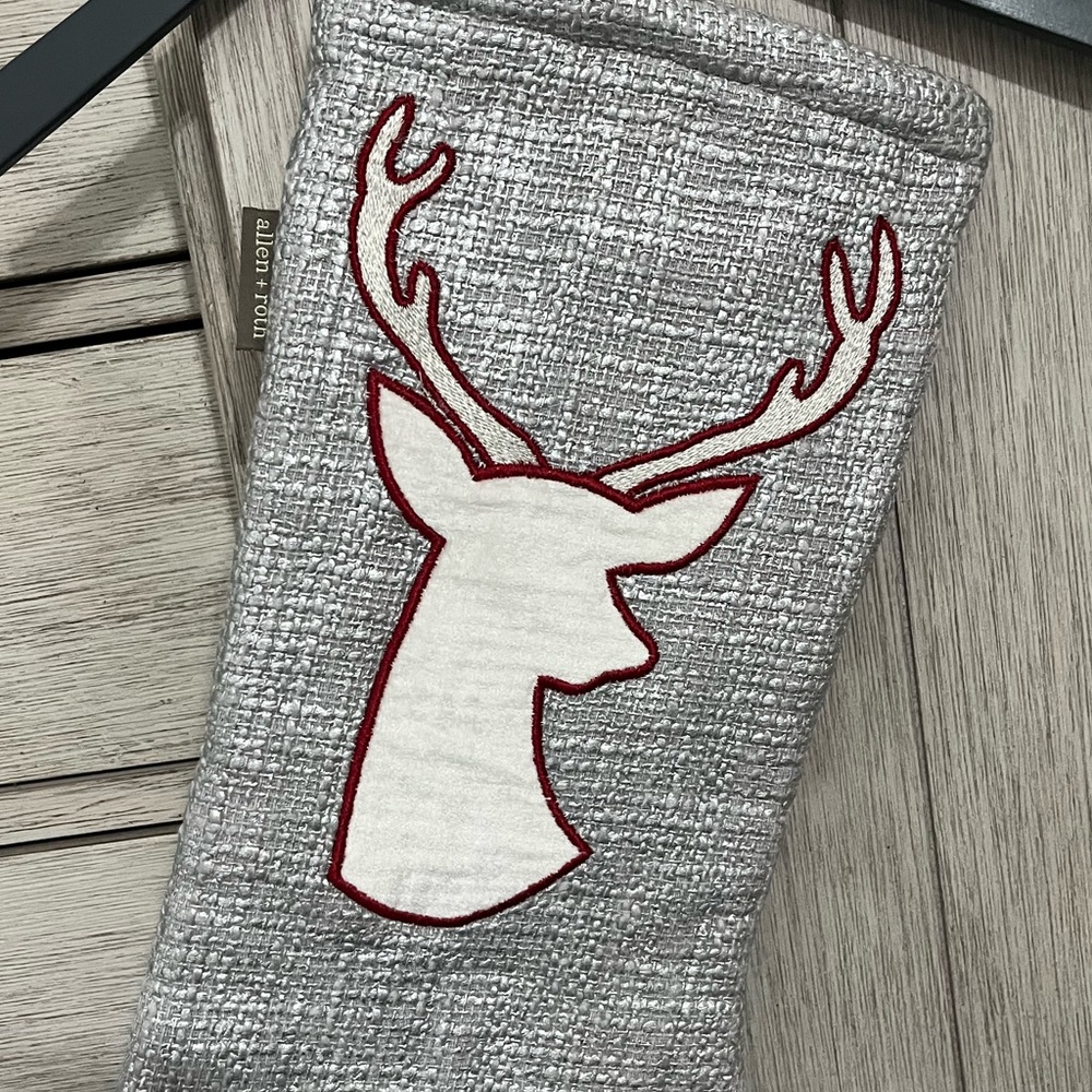 Allen & Roth Silver/Red Deer Stocking - Picture 3 of 3